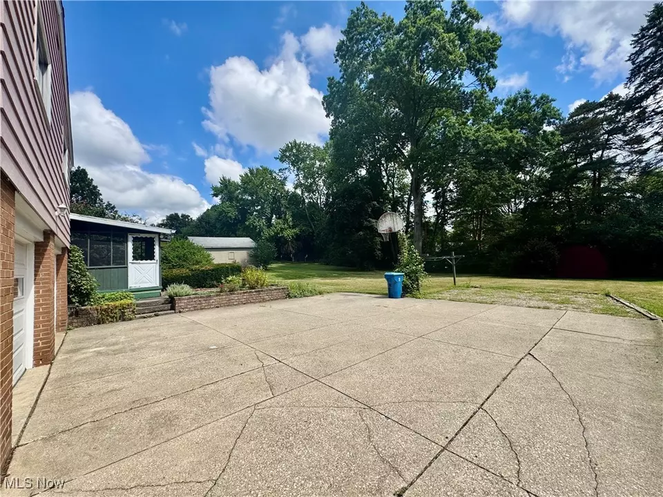 Exterior - 443 Beech Row Dr, Norton, OH 44203 photo 6 of 6