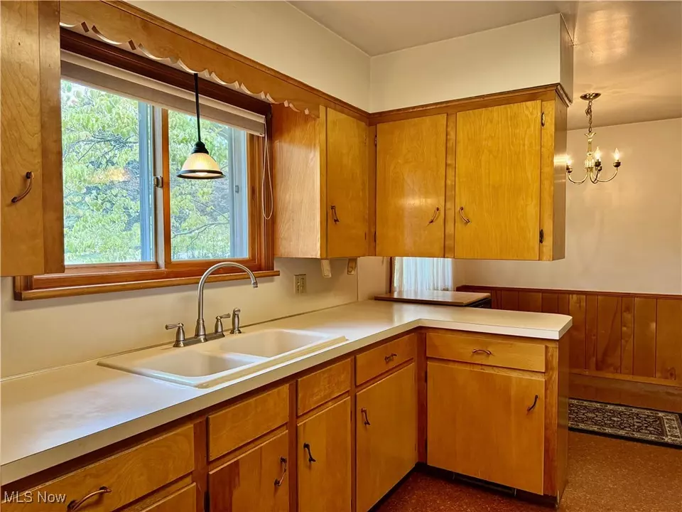 Kitchen - 443 Beech Row Dr, Norton, OH 44203 photo 1 of 2