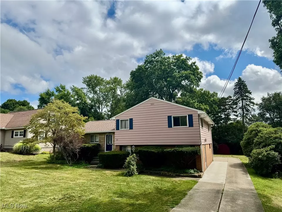 Exterior - 443 Beech Row Dr, Norton, OH 44203 photo 2 of 6