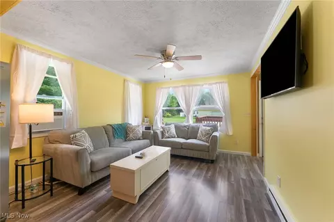 Living - 3411 Highland Ave, Ashtabula, OH 44004 photo 1 of 2