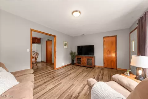 Living - 14808 Wheeler Rd, Lagrange, OH 44050 photo 3 of 4