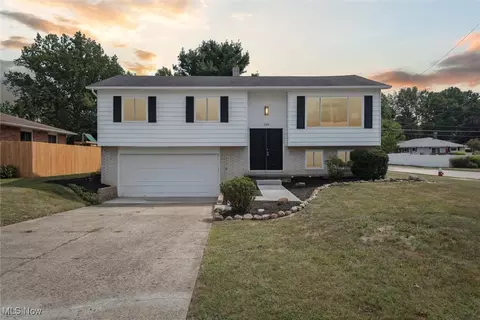 518 Saint Lawrence Blvd, Eastlake, OH 44095