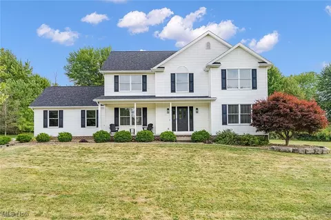 471 Olde Country Ln, North Lima, OH 44452