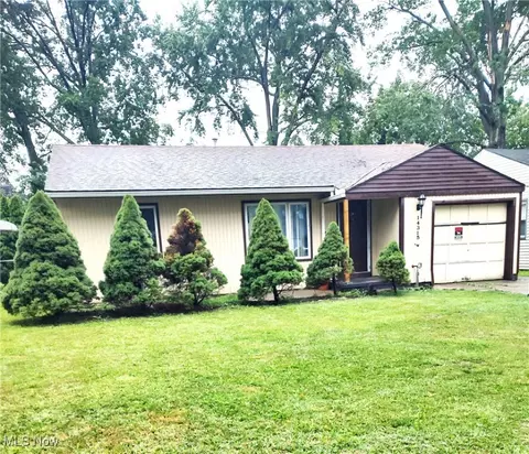 14315 Viola Ave, Cleveland, OH 44111