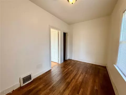 227 6th St, Elyria, OH 44035 photo 45