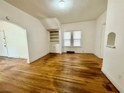 227 6th St, Elyria, OH 44035 photo 18
