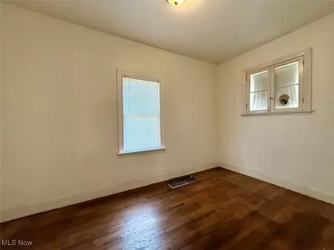 227 6th St, Elyria, OH 44035 photo 42