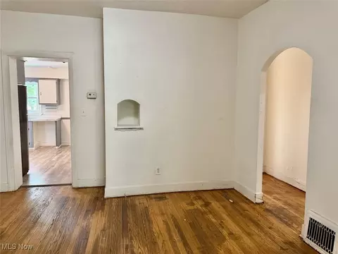 227 6th St, Elyria, OH 44035 photo 17