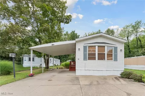6615 Cleveland Rd #K2, Ravenna, OH 44266