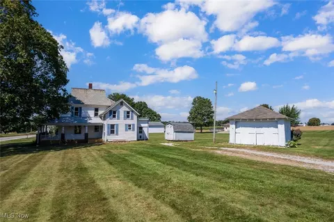 8743 Ashland Rd, Wooster, OH 44691