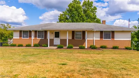 67141 Plainfield Rd, Belmont, OH 43718