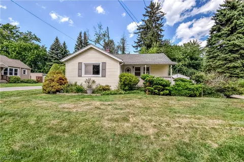 7665 Miami Rd, Mentor, OH 44060