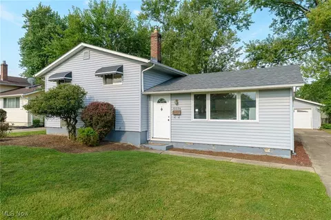 6694 Balsam Dr, Bedford Heights, OH 44146