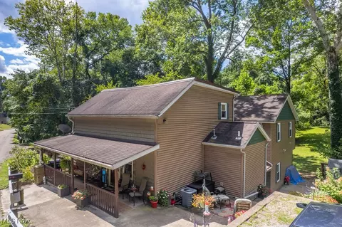 645 Pearl Street Ext, Marietta, OH 45750