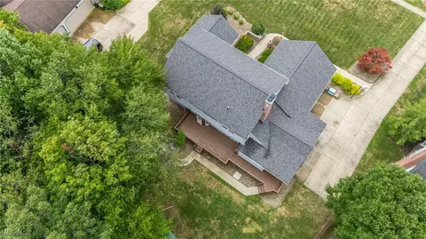 7595 Eisenhower Dr, Boardman, OH 44512 photo 5
