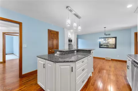 7595 Eisenhower Dr, Boardman, OH 44512 photo 19