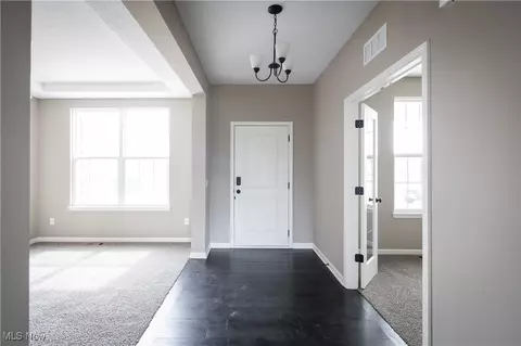 Entry Way - 4844 State Rd, Peninsula, OH 44264 photo 1 of 2