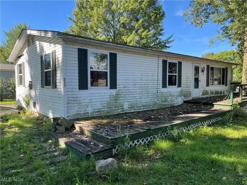 78 Bass Ct, Lagrange, OH 44050