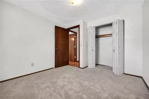 4061 Kenyon Ave, Lorain, OH 44053 photo 20