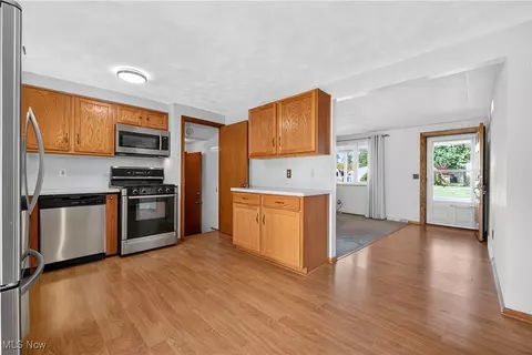 4061 Kenyon Ave, Lorain, OH 44053 photo 11