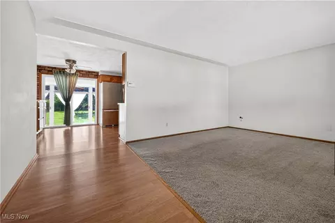 4061 Kenyon Ave, Lorain, OH 44053 photo 8