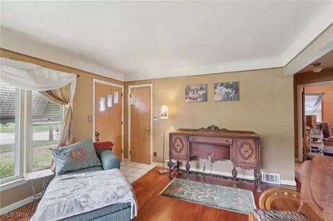 1333 Craneing Rd, Wickliffe, OH 44092 photo 14