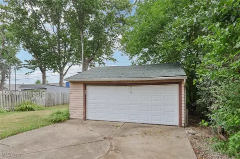1333 Craneing Rd, Wickliffe, OH 44092 photo 43