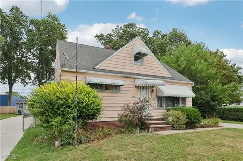 1333 Craneing Rd, Wickliffe, OH 44092 photo 4