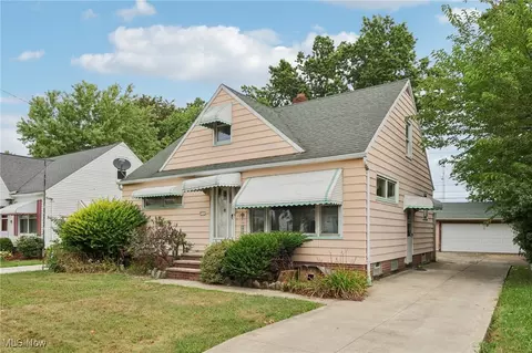 1333 Craneing Rd, Wickliffe, OH 44092 photo 2