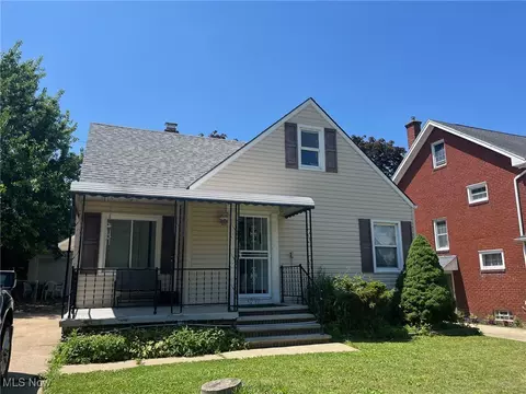 5298 E 117th St, Garfield Heights, OH 44125