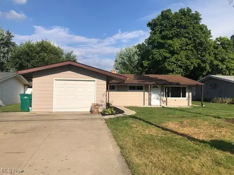 9097 Milford Dr, Northfield, OH 44067