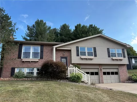 598 Hilan Ave SW, New Philadelphia, OH 44663