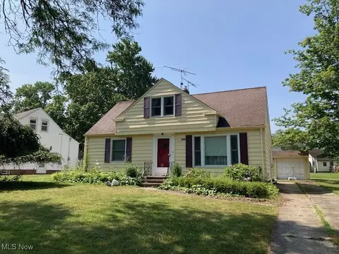 5192 Cheltenham Blvd, Lyndhurst, OH 44124