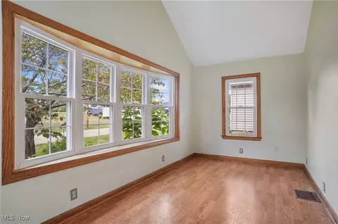 Living - 408 North St, Beloit, OH 44609 photo 4 of 5