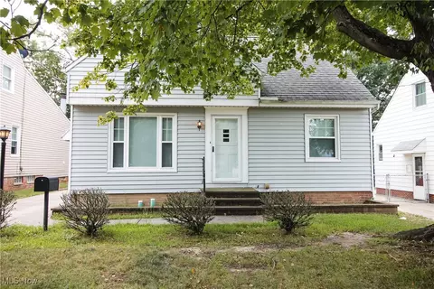 58 Leyton Rd, Bedford, OH 44146