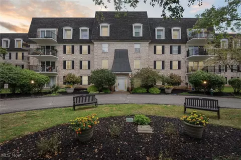1931 King James Pkwy #422, Westlake, OH 44145