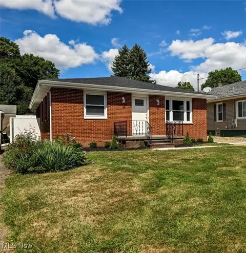 375 E Glenwood Ave, Akron, OH 44310