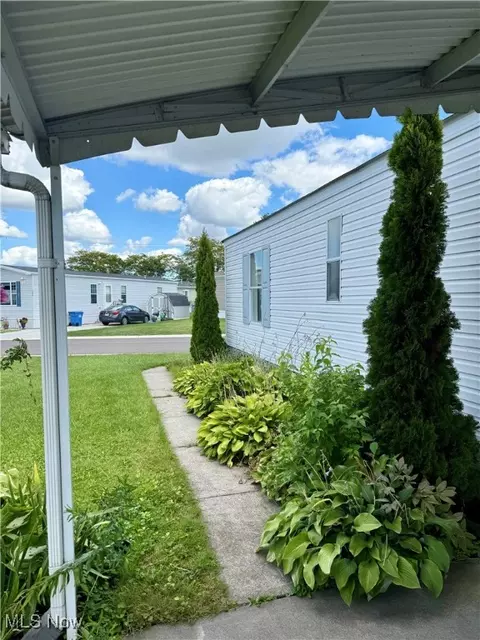 129 Gull Dr, Elyria, OH 44035 photo 6