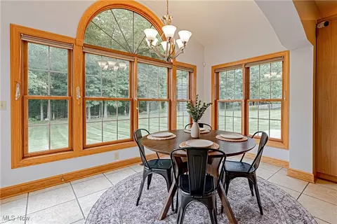 Dining - 6240 Tim Dr, Wadsworth, OH 44281 photo 4 of 4
