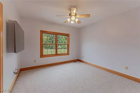 Bedroom - 6240 Tim Dr, Wadsworth, OH 44281 photo 6 of 6