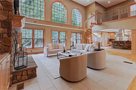 Living - 6240 Tim Dr, Wadsworth, OH 44281 photo 5 of 5