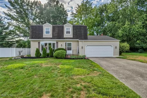 6047 Opal St, North Ridgeville, OH 44039