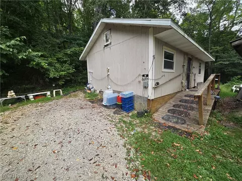 63327 Pisgah Rd, Quaker City, OH 43773