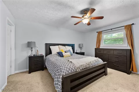 6015 Ely Vista Dr, Parma, OH 44129 photo 14