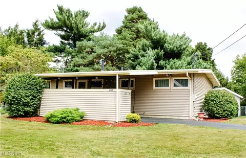 1005 34th St NW, Canton, OH 44709