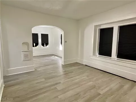 Living - 738 Longview Ave, Akron, OH 44307 photo 5 of 5