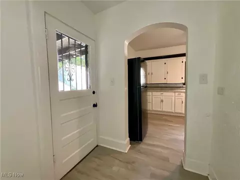 Entry Way - 738 Longview Ave, Akron, OH 44307 photo 1 of 3