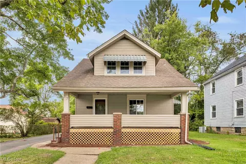 17 Ardmore Ct, Niles, OH 44446