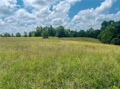 226 Banner Hill Rd, Spencer, WV 25276