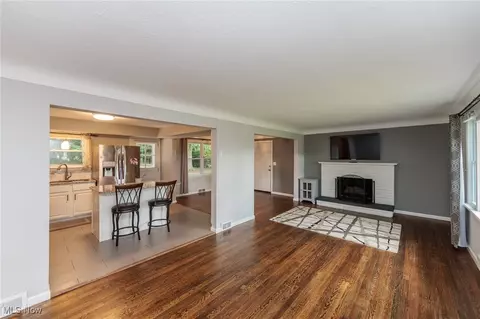 6110 Crossview Rd, Seven Hills, OH 44131 photo 6
